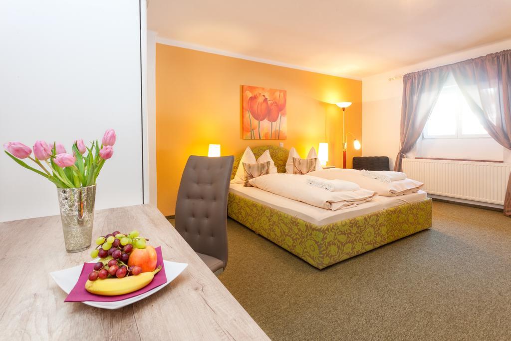 Hôtel Gasthof Krisplwirt Extérieur photo